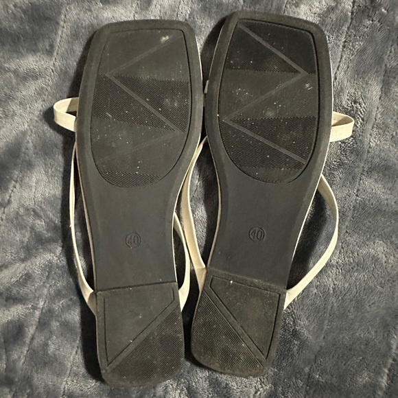 open toe sandals size 10 Women color beish or cream - Picture 6 of 7